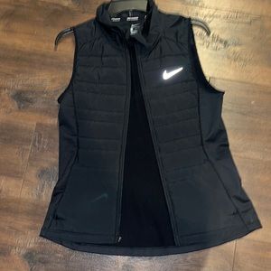 NEVER WORN Nike Running vest